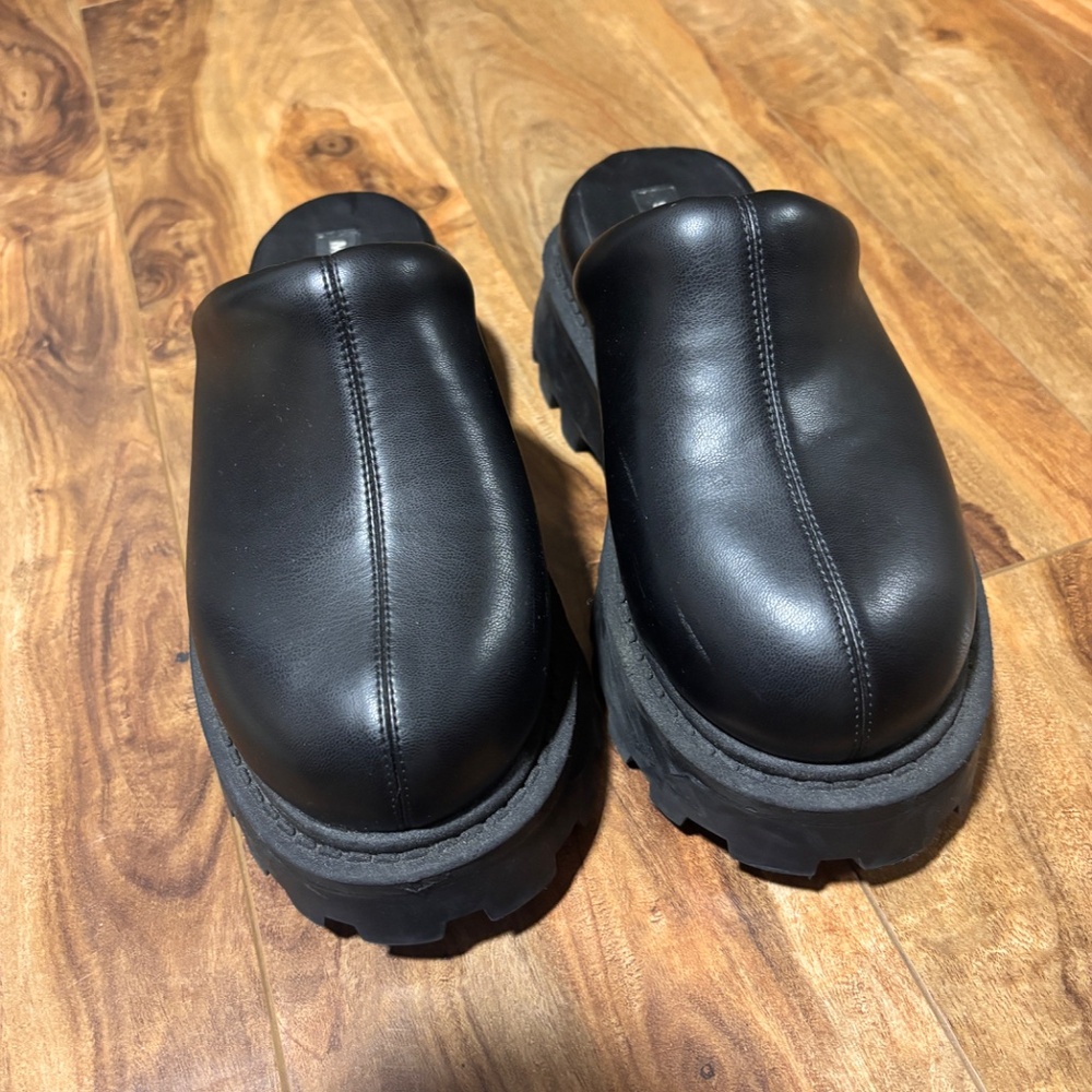 Simon Miller Clogs - Picture 2 of 4